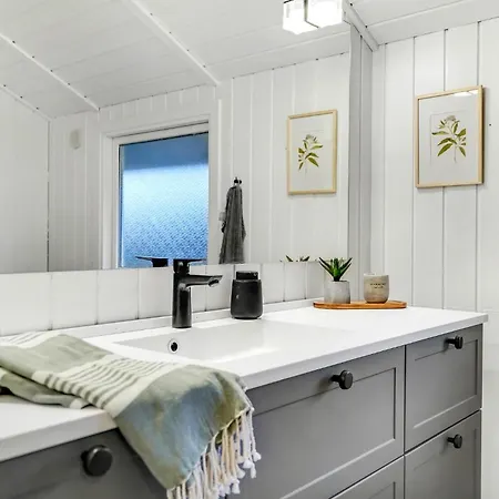 3 Bedroom Awesome In V Tatil Evi Esbjerg