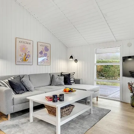 Tatil Evi 3 Bedroom Awesome In V Esbjerg