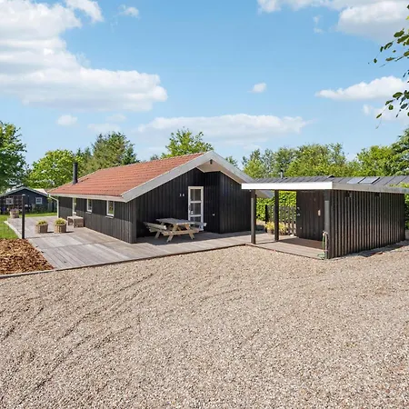 Holiday home 3 Bedroom Awesome In V Esbjerg