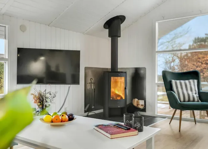 Сasa de vacaciones 3 Bedroom Awesome In V