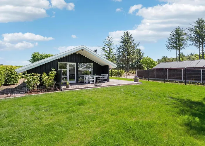 펜션 3 Bedroom Awesome In V